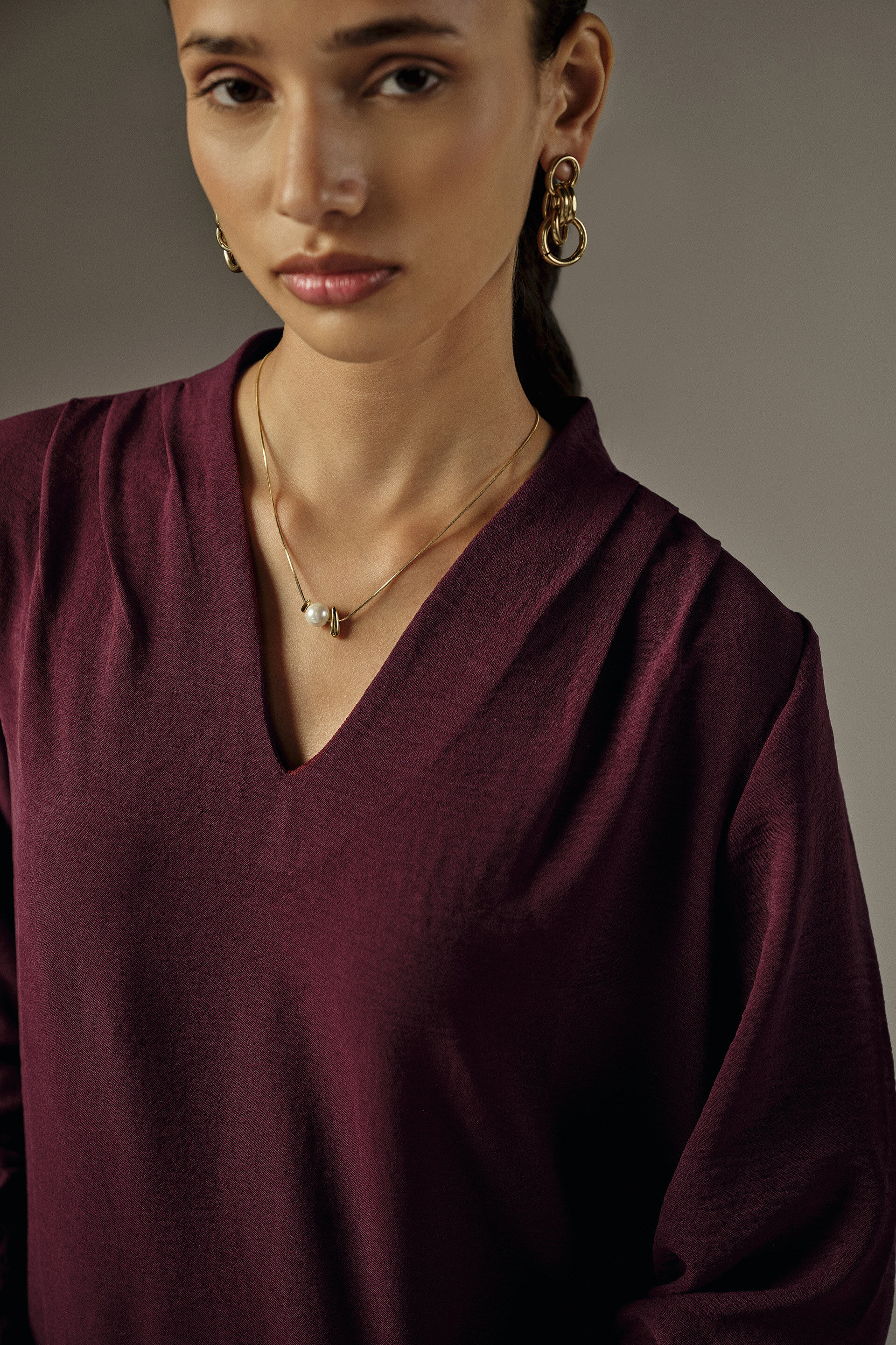 V Neckline Full Sleeves Top in Wine, Wine, image 4